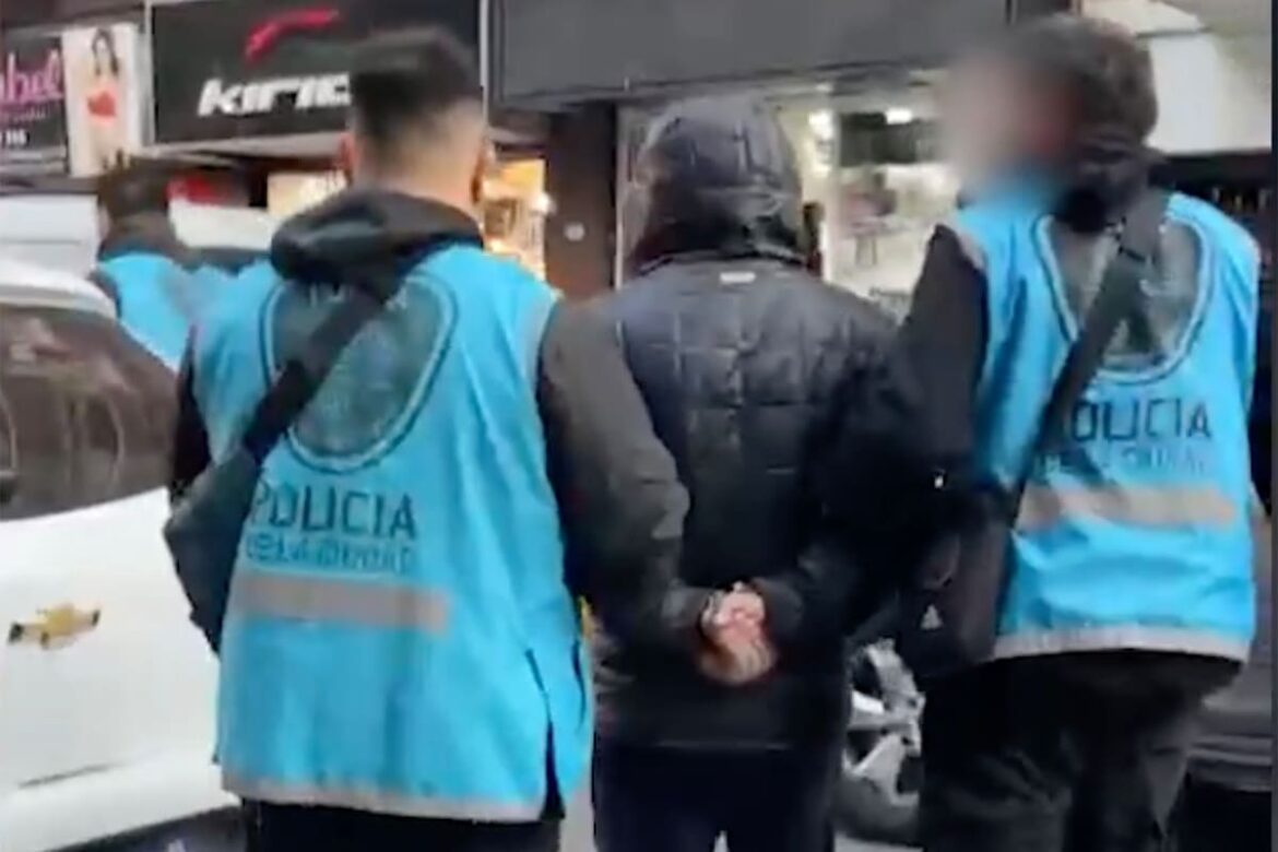 Una identidad robada y un teléfono prestado, la historia del Una identidad robada y un teléfono prestado, la historia del narco que cayó por una huella dactilar