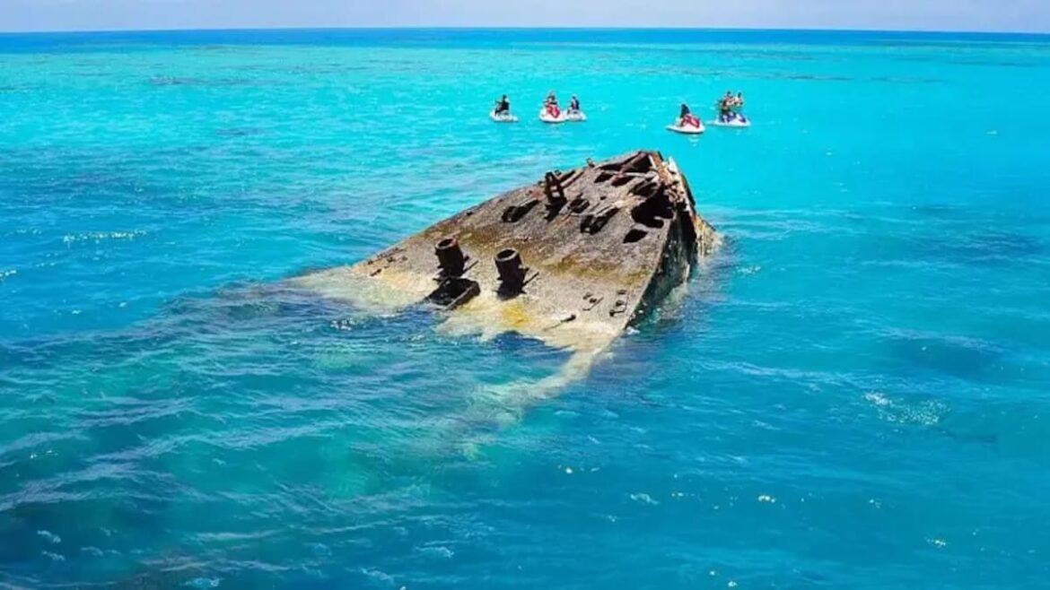 Cómo las tormentas están ayudando a buscadores de tesoros a encontrar naufragios en la costa de EE.UU. y en el famoso "Triángulo de las Bermudas"