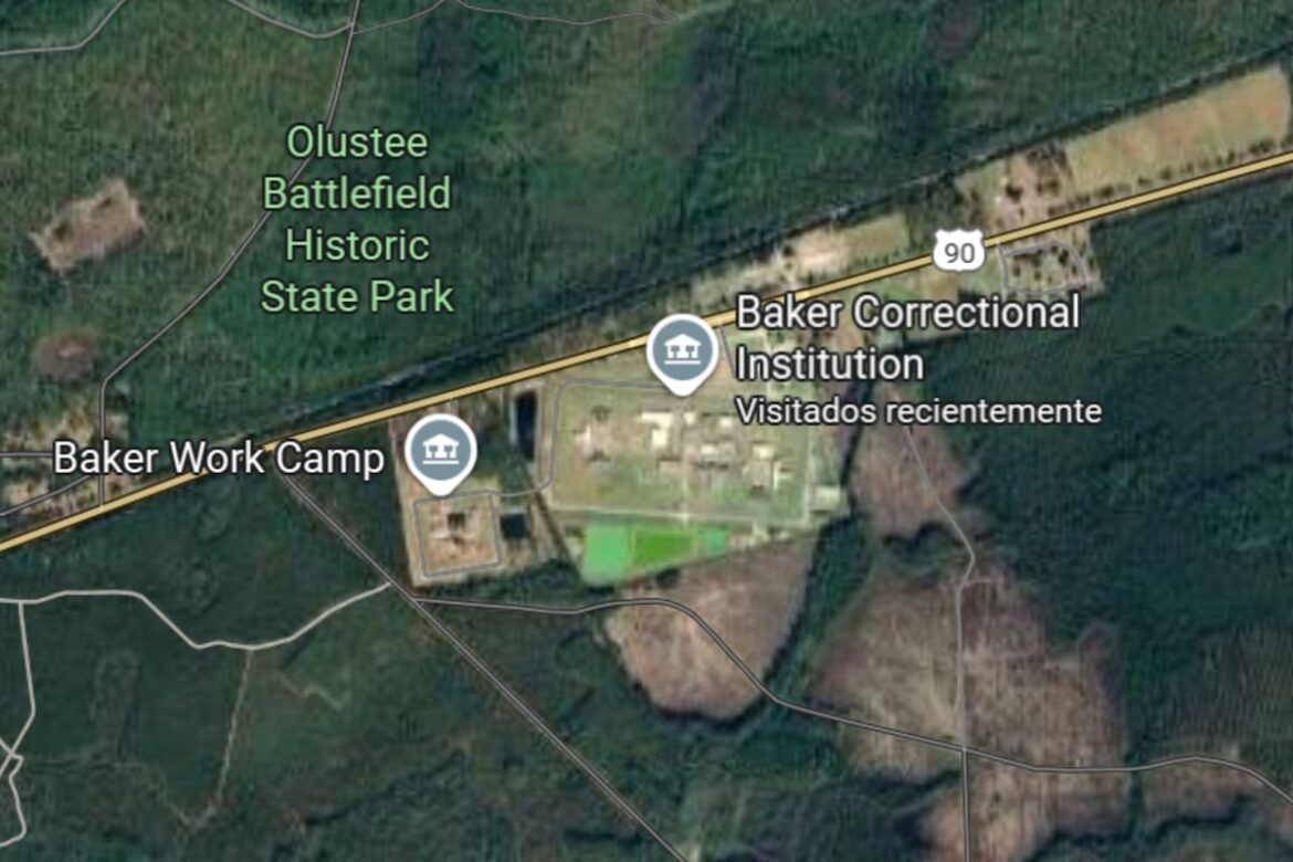 Deportation Depot: cómo es el nuevo centro de detención de migrantes que presentó Ron DeSantis en Florida