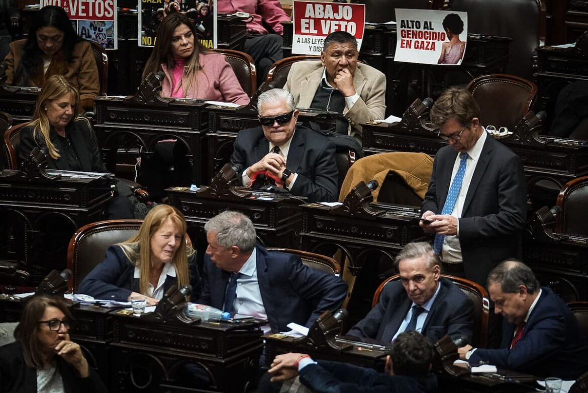 La oposición rechazó en Diputados media docena de decretos desregulatorios de Sturzenegger