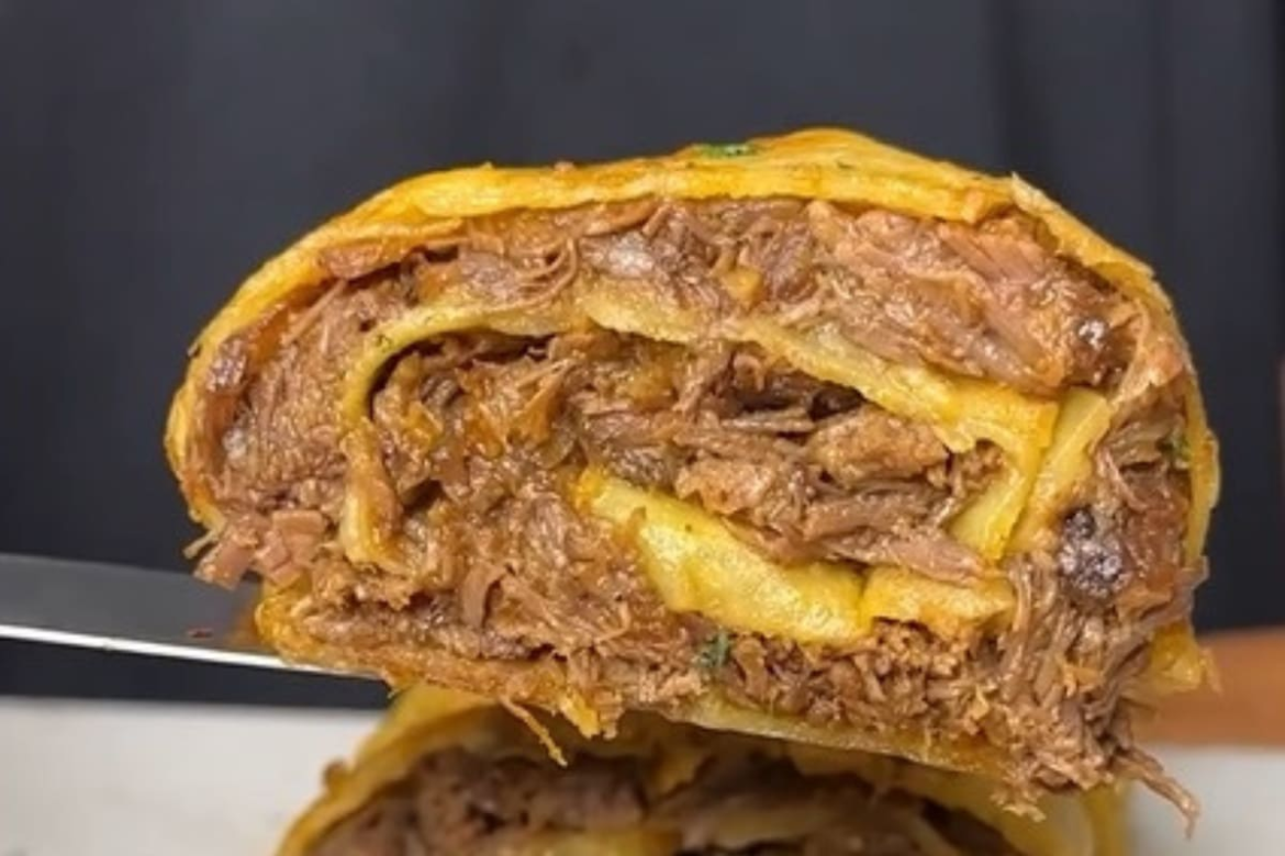 Sin harina ni fritura: descubrí cómo preparar la reversión del arrollado de papa con carne