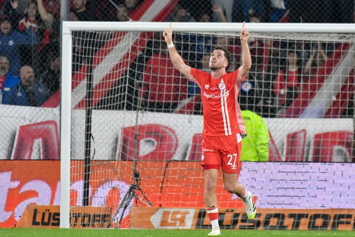 Argentinos Juniors, entre los cuatro mejores: venció a Lanús y es semifinalista de la Copa Argentina