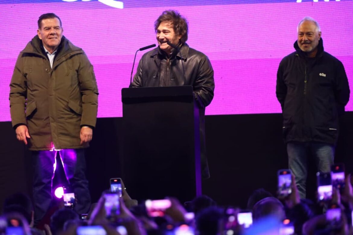 Cierre de campaña de Milei en Moreno, en vivo: el discurso antes de las elecciones 2025 en provincia