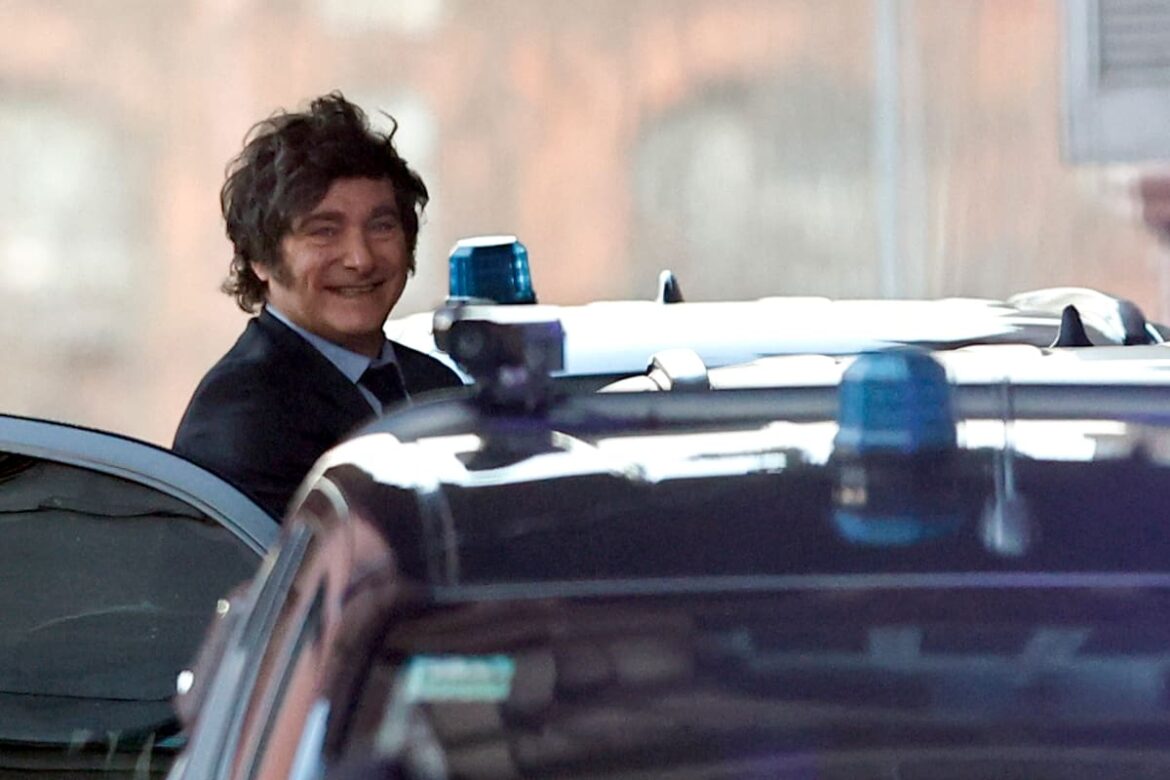 El Gobierno consideró “previsible” el rechazo a los vetos de Milei y busca articular una réplica política