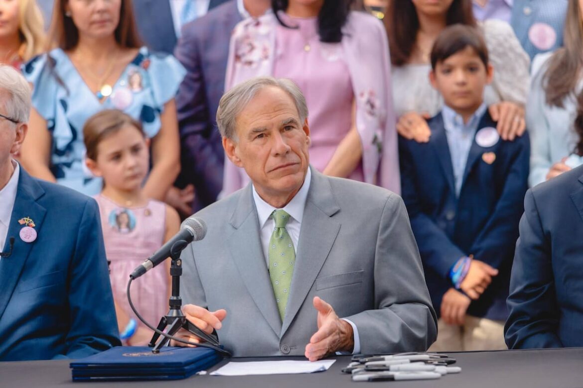 Greg Abbott lo anunció: las tres nuevas leyes que cambiarán los campamentos en Texas