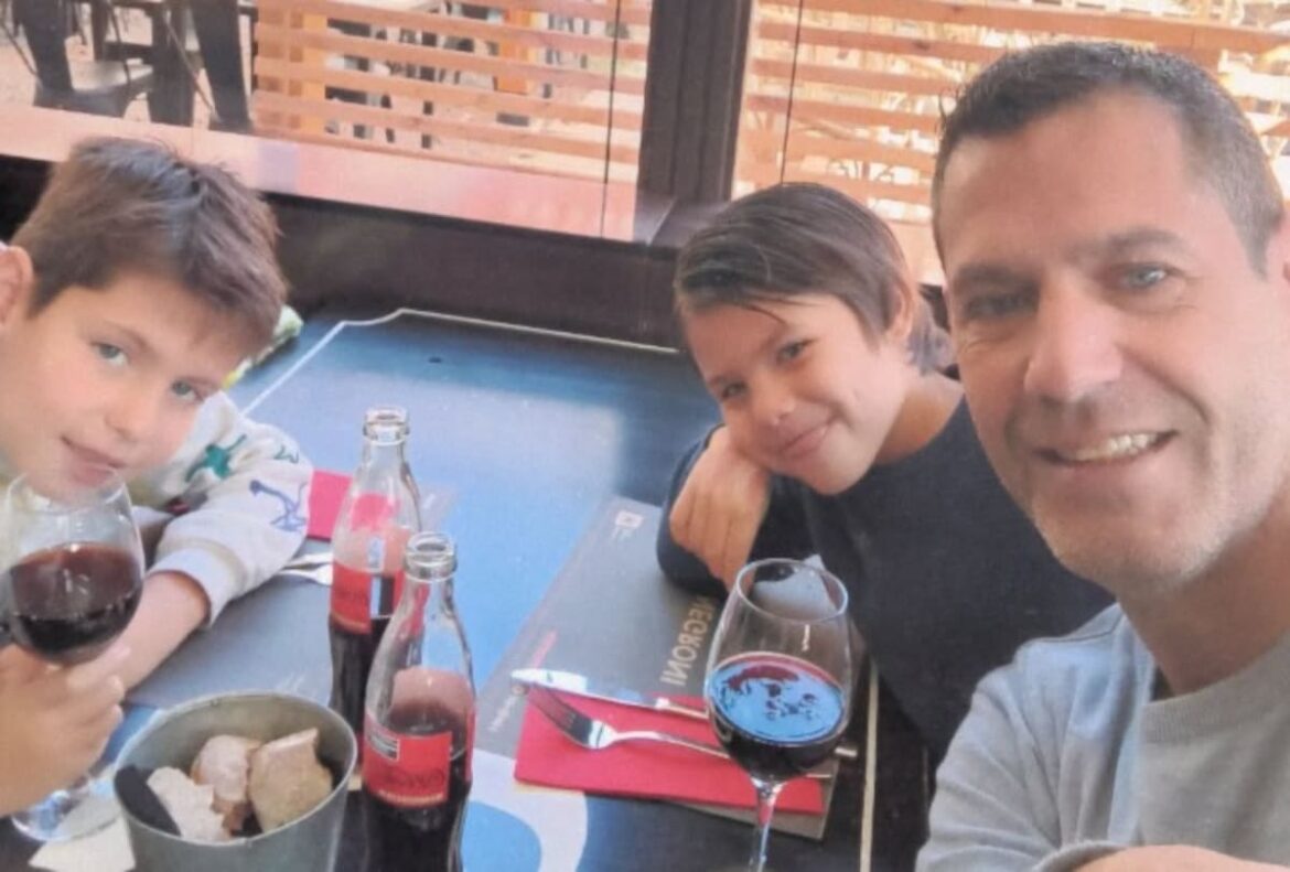 La Justicia autorizó al padre argentino a reencontrarse con sus hijos, tras denunciar a su esposa por llevárselos a Brasil