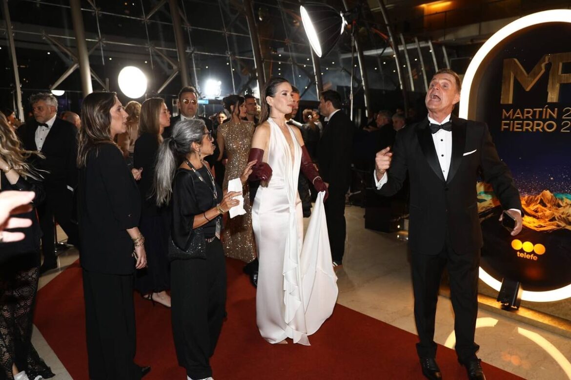 Martín Fierro 2025, en vivo: la ceremonia de la TV minuto a minuto