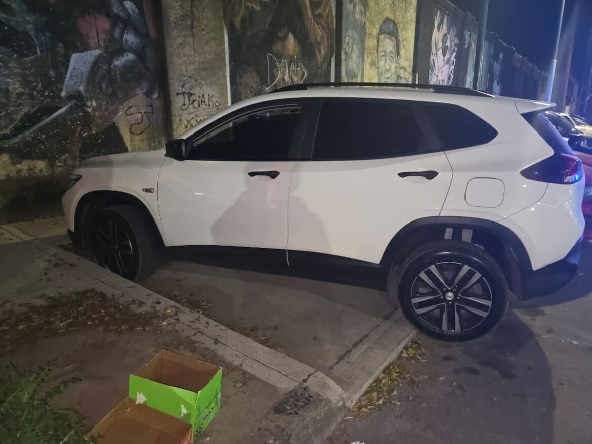 Uno era prófugo por homicidio y juntos tenían 16 antecedentes