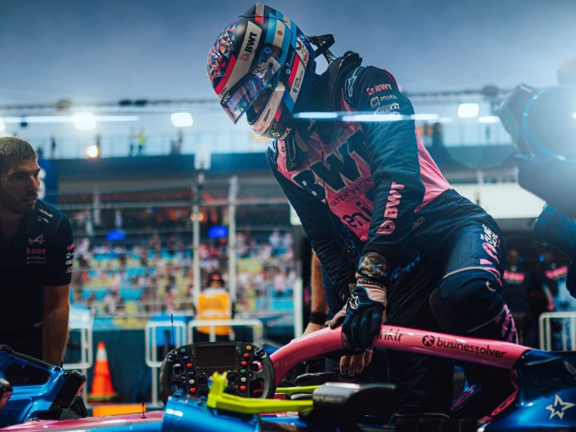 Agenda de TV y streaming del sábado: Colapinto, Boca, River, Messi, ligas europeas, Tortugas y MotoGP