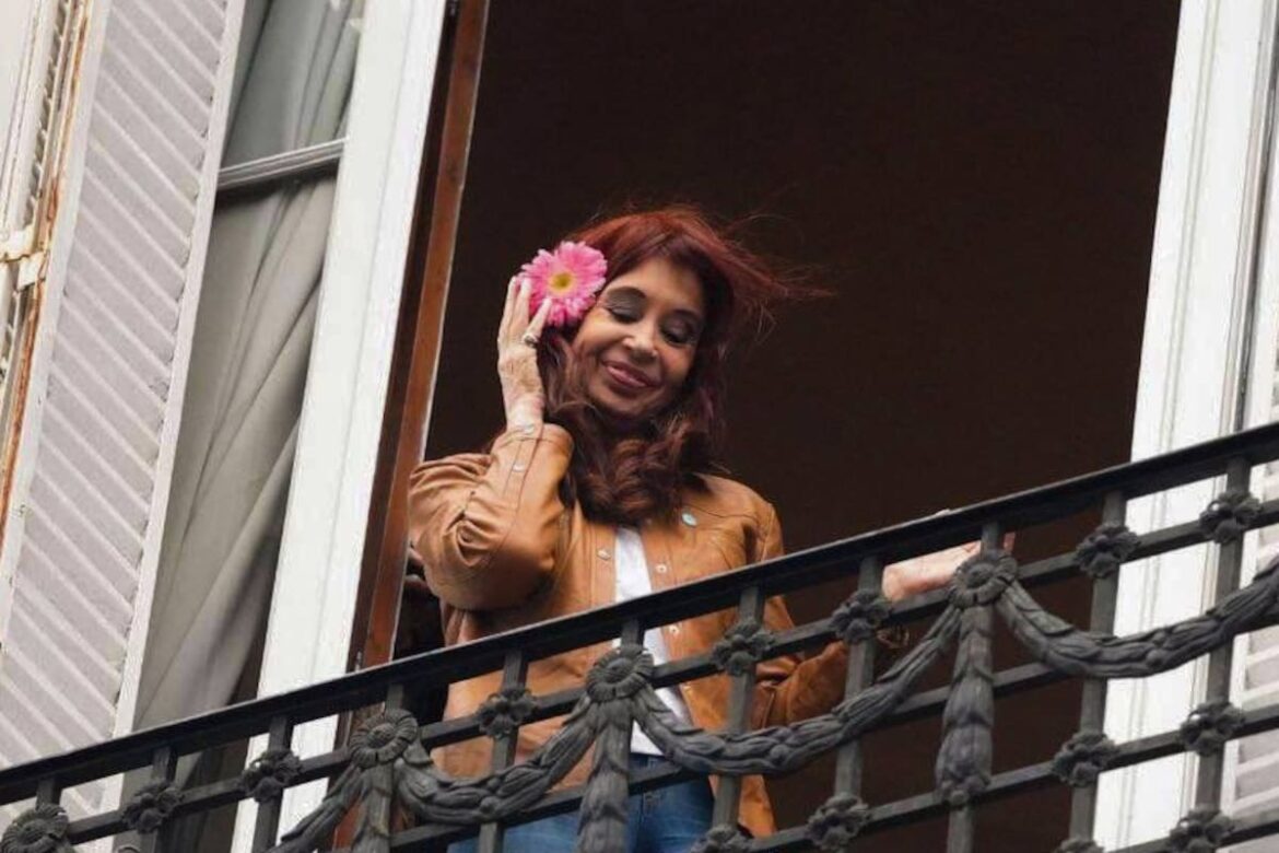 El kirchnerismo se opone en duros términos a la reimpresión de boletas con la cara de Santilli