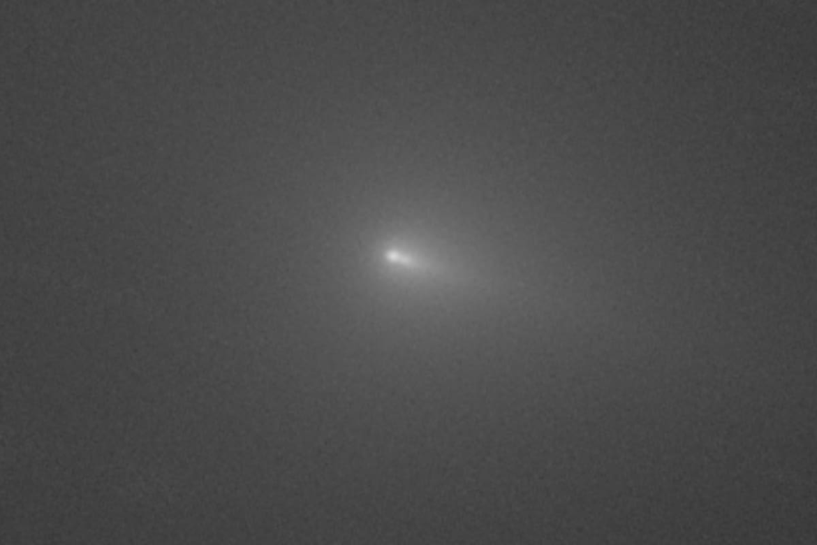 Fotografiaron al cometa interestelar 3I/ATLAS y descubrieron que su cola creció repentinamente