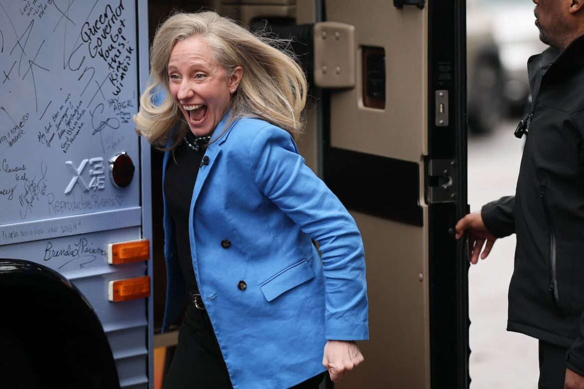 Los demócratas recuperan el primer estado desde que asumió Trump y se espera un triunfo en Nueva York