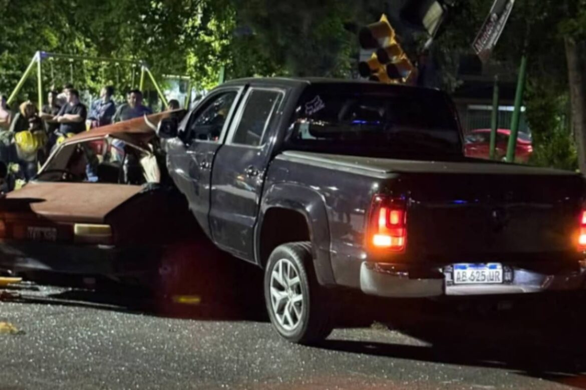 Qué se sabe del trágico choque en el que murió un matrimonio y sus tres hijos resultaron heridos